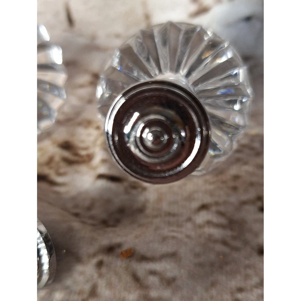 5 Vintage Clear Victorian style KNOBs for Door or Drawer‎ or Cabinet Pull